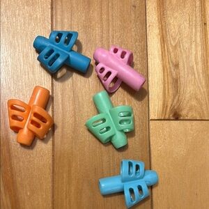 Colorful Kids pencil grasp